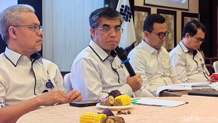 Menteri Ketenagakerjaan (Menaker) Yassierli Menteri Ketenagakerjaan (Menaker) Yassierli