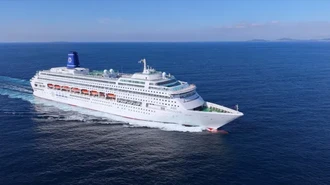 Kapal Pesiar China Ramai-ramai Hindari Jepang, Korsel Menang Banyak