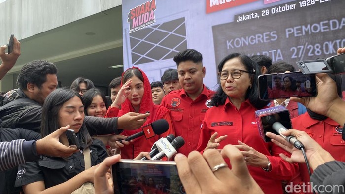 MY Esti Wijayati Ketua DPP PDIP MY Esti Wijayati.