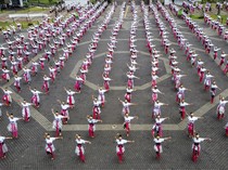 Ratusan Pelajar Padukan Semangat Sumpah Pemuda dalam Tari Jaipong Kolosal