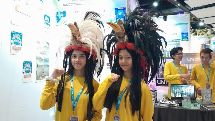 Dua Siswi SMKN 2 Tondano Perkenalkan Cara Belajar Budaya Lewat Musik