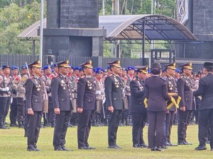 14 Personil Ditresnarkoba Polda Kalsel Diganjar Penghargaan