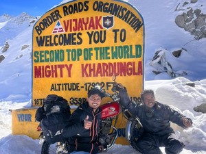 Kisah Pria Magelang Taklukkan Jalan Tertinggi di Himalaya Naik Honda CB Tua