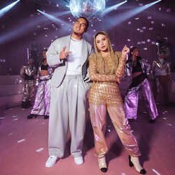 Cara Rossa Beri Penghormatan ke Musisi Idola Cara Rossa Beri Penghormatan ke Musisi Idola