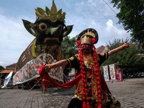 Seni Daur Ulang Warnai 135 Tahun Museum Radya Pustaka Solo