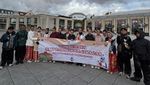 Bawakan Tari Betawi, SMP Labschool Ciracas Raih Grand Prix di Paris! Bawakan Tari Betawi, SMP Labschool Ciracas Raih Grand Prix di Paris!