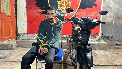 Tampang pria berinisial RI yang diamuk massa saat hendak mencuri motor warga di Kelurahan Bada, Dompu, NTB. (Foto: Dok. Polres Dompu)