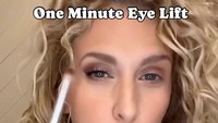 Trik Makeup 1 Menit Ini Berikan Hasil Seperti Eye Lift, Bikin Awet Muda Trik Makeup 1 Menit Ini Berikan Hasil Seperti Eye Lift, Bikin Awet Muda