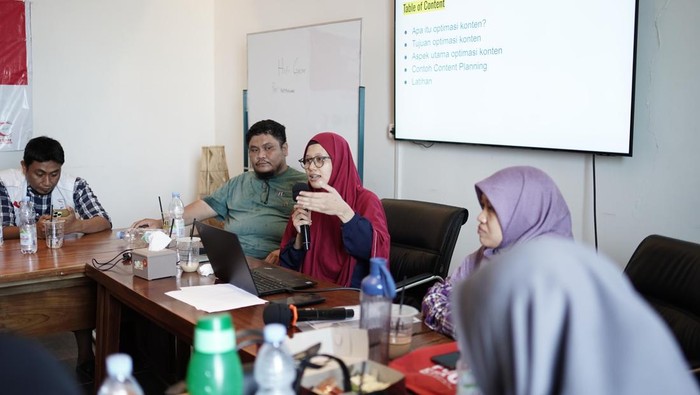 Univeristas Islam Makassar Pelatihan pemanfaatan AI oleh Univeristas Islam Makassar dan BSMI cabang Maros.