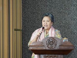 Waka MPR Tegaskan Guru Perempuan Berperan Penting dalam Pembangunan