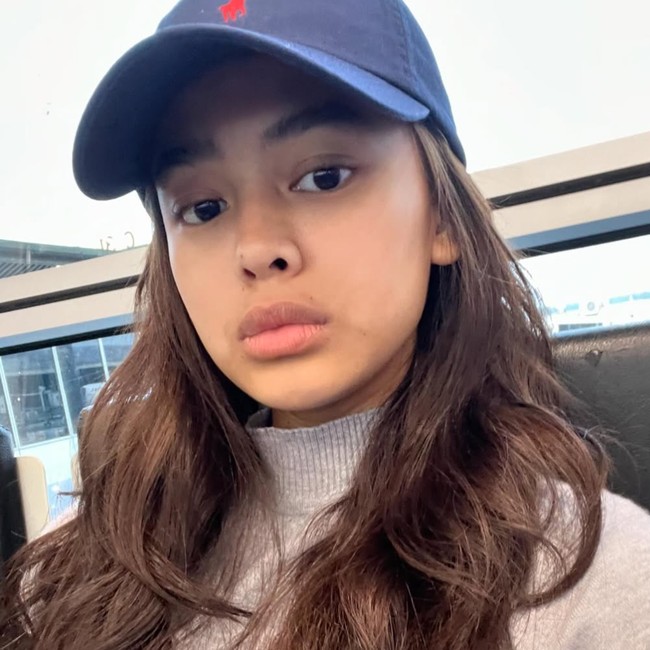 Foto Aqeela Calista Bintang Asmara Gen Z Tanpa Makeup, Pamer Wajah Bruntusan