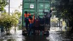 Banjir Semarang Belum Surut, Ribuan Warga Terdampak