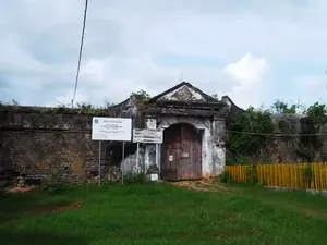 Benteng Kalimook Sumenep, Saksi Bisu Warisan VOC di Timur Madura
