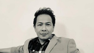 Ia juga menjelaskan membawakan lagu dangdut itu memang sulit. Foto: dok instagram Delon Thamrin