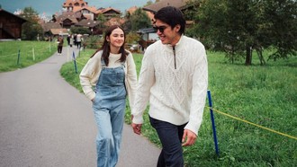 Terungkap! El Rumi Ternyata Nangis Saat Lamar Syifa Hadju di Swiss Terungkap! El Rumi Ternyata Nangis Saat Lamar Syifa Hadju di Swiss