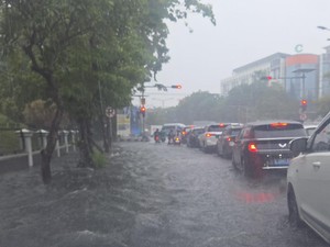 8 Wilayah di Surabaya Tergenang Usai Diguyur Hujan 2,5 Jam