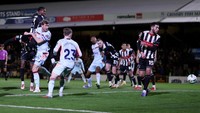 Grimsby Kena Bantai Usai Ejek MU Grimsby Kena Bantai Usai Ejek MU