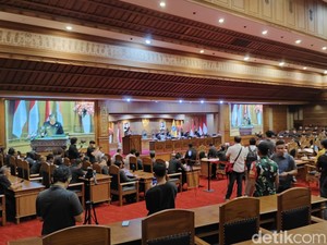 DPRD Badung Rancang Perda Rabies untuk Jaga Citra Pariwisata Bali