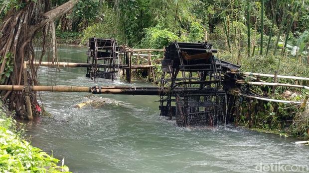 Kincir air di Dusun Gedongan Kulon, Desa Bondowoso, Mertoyudan, Magelang, Rabu (29/10/2025). Kincir air di Dusun Gedongan Kulon, Desa Bondowoso, Mertoyudan, Magelang, Rabu (29/10/2025).