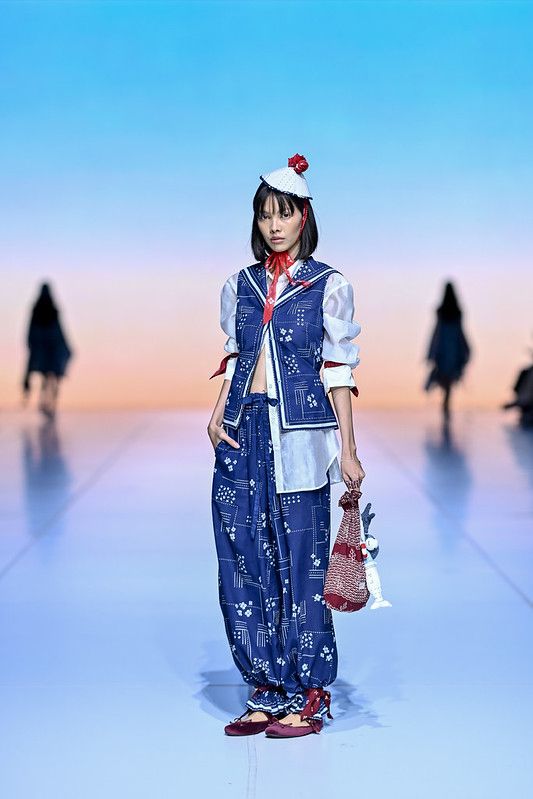 Koleksi 'Larung' Karya Sejauh Mata Memandang di JFW 2026 Koleksi 'Larung' Karya Sejauh Mata Memandang di JFW 2026