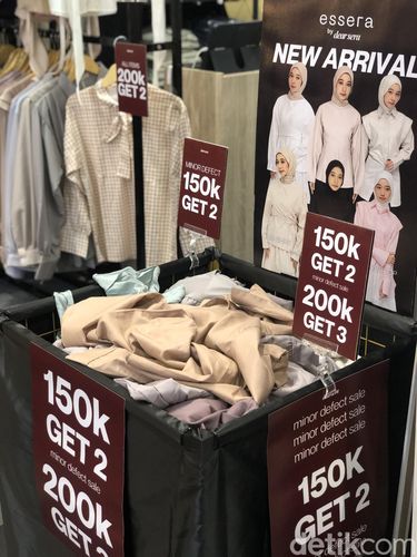 Locapop Bazar busana siap pakai dan aksesori, Locapop kembali digelar mulai dari 29 Oktober hingga 2 November 2025 di AEON Tanjung Barat, lantai 5.