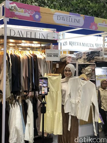 Locapop Bazar busana siap pakai dan aksesori, Locapop kembali digelar mulai dari 29 Oktober hingga 2 November 2025 di AEON Tanjung Barat, lantai 5.