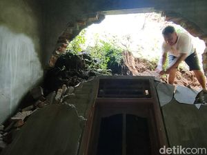 Rumah Warga Kokap Kulon Progo Jebol Diterjang Longsor