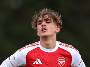 Winger Muda Arsenal Ini Dilirik Banyak Klub Eropa, Arteta Panik Gak?
