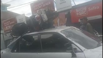 Kecelakaan Maut di Cilegon, Motor Sampai Nyangkut di Atap Mobil Kecelakaan Maut di Cilegon, Motor Sampai Nyangkut di Atap Mobil