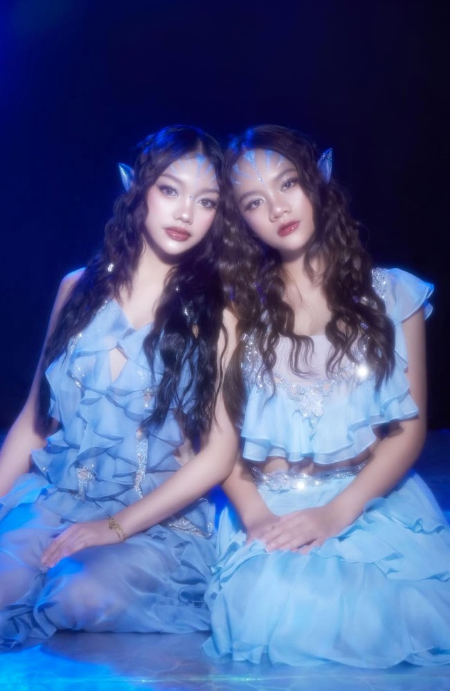 Penampilan Naura dan Neona pun banjir pujian netizen. glowing duo, tulis salah satu komentar. Omg you’re unreaaaal, tambah netizen lain. Foto: Instagram/@naura.ayu