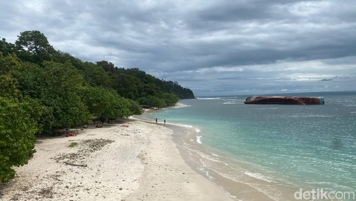 Pantai Pasir Putiih Pangandaran Pantai Pasir Putiih Pangandaran