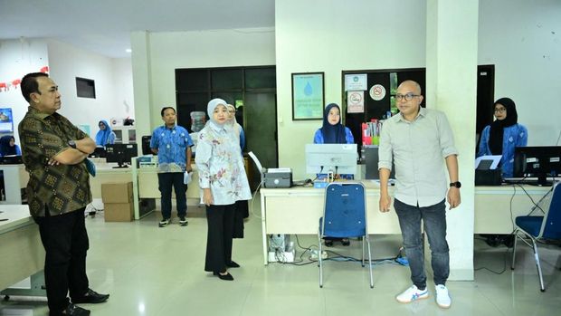 PDAM Makassar Dewan Pengawas (Dewas) Perusahaan Daerah Air Minum (PDAM) Kota Makassar, Sulawesi Selatan (Sulsel), meninjau enam wilayah pelayanan sebagai bagian dari agenda pengawasan rutin.