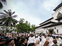 Ratusan Kepala Sekolah di Jabar Dipulangkan ke Kampung Halaman
