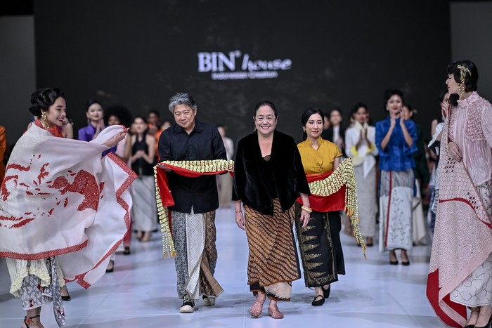 Peragaan Bahasa Kain oleh BINhouse di JFW 2026