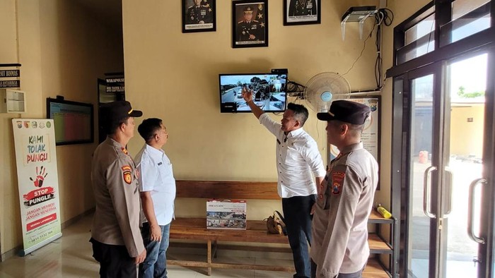 Polsek Kartoharjo, Polres Magetan mendapat bantuan kamera CCTV