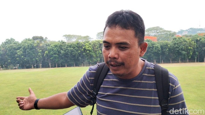 PSIS Semarang Karteker PSIS Semarang, Ega Raka Galih, ditemui di Lapangan Arhanud, Semarang, Rabu (29/10/2025).