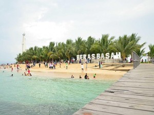 4 Pulau Cantik di Bontang, Sayang Bila Tak Datang