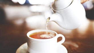 Batuk Tak Kunjung Reda? Minum 5 Teh Ini Ampuh Bikin Tenggorokan Lega Batuk Tak Kunjung Reda? Minum 5 Teh Ini Ampuh Bikin Tenggorokan Lega