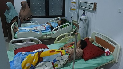 Atap Asrama Ponpes Situbondo Ambruk, Satu Santriwati Tewas