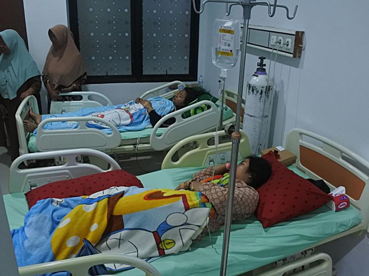 Atap Asrama Ponpes Situbondo Ambruk, Satu Santriwati Tewas