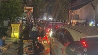 Cerita Pemotor Terjebak Macet Jakarta Malam Ini: PIM-Mampang 4 Jam Cerita Pemotor Terjebak Macet Jakarta Malam Ini: PIM-Mampang 4 Jam