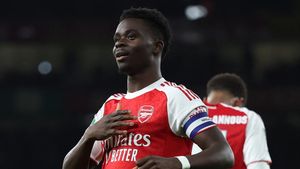 Bukayo Saka, Miliarder Baru di Arsenal