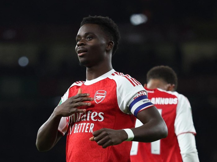 Soccer Football - Carabao Cup - Fourth Round - Arsenal v Brighton & Hove Albion - Emirates Stadium, London, Britain - October 29, 2025 Arsenal's Bukayo Saka celebrates scoring their second goal REUTERS/Hannah Mckay EDITORIAL USE ONLY. NO USE WITH UNAUTHORIZED AUDIO, VIDEO, DATA, FIXTURE LISTS, CLUB/LEAGUE LOGOS OR 'LIVE' SERVICES. ONLINE IN-MATCH USE LIMITED TO 120 IMAGES, NO VIDEO EMULATION. NO USE IN BETTING, GAMES OR SINGLE CLUB/LEAGUE/PLAYER PUBLICATIONS. PLEASE CONTACT YOUR ACCOUNT REPRESENTATIVE FOR FURTHER DETAILS..