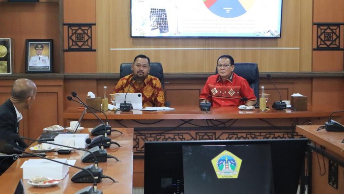 Bupati Gresik Fandi Akhmad Yani