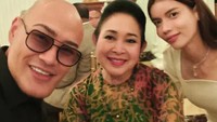 Kabar tak terduga datang dari pasangan selebriti Deddy Corbuzier dan Sabrina Chairunnisa. Sabrina dikabarkan menggugat cerai Deddy Corbuzier. Foto: Instagram/mastercorbuzier