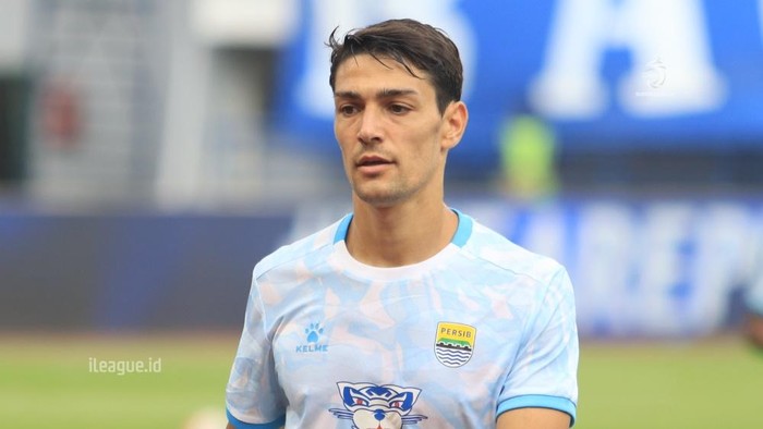 Federico Barba. Federico Barba.