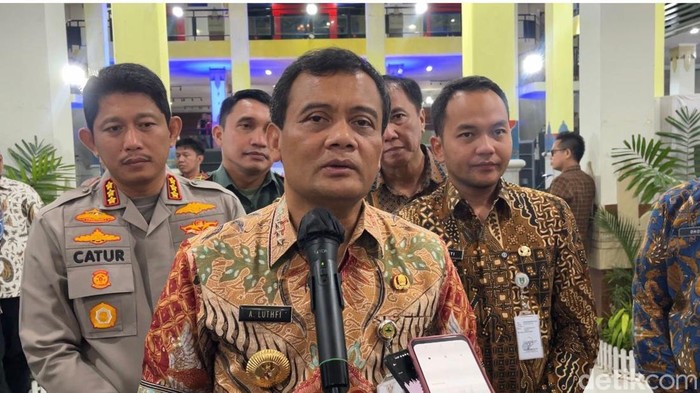 Gubernur Jawa Tengah, Ahmad Luthfi di Kantor Cabang Dinas Wilayah 7 Provinsi Jawa Tengah, Kota Solo, Kamis (30/10/2025). Gubernur Jawa Tengah, Ahmad Luthfi di Kantor Cabang Dinas Wilayah 7 Provinsi Jateng, Kota Solo, Kamis (30/10/2025).