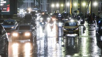 Imbauan Kemenkes di Tengah Cuaca Ekstrem Sepekan ke Depan, Siapkan 'Starter Kit' Ini