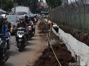 Ini Biang Kerok Jalanan Macet di Pondok Cabe