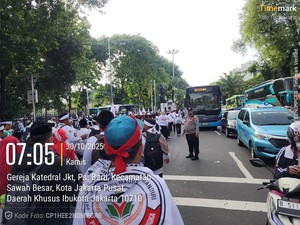 1.597 Polisi Dikerahkan untuk Kawal Demo Guru di Monas Hari Ini